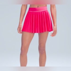 NWOT HOT PINK LULULEMON MESH PLEATS MIDRISE TENNIS SKIRT